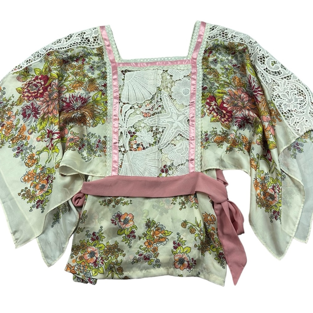 ANTHROPOLOGIE x TINY: Floral Lace Embellished Begonia Blouse -Size Small - Picture 5 of 14